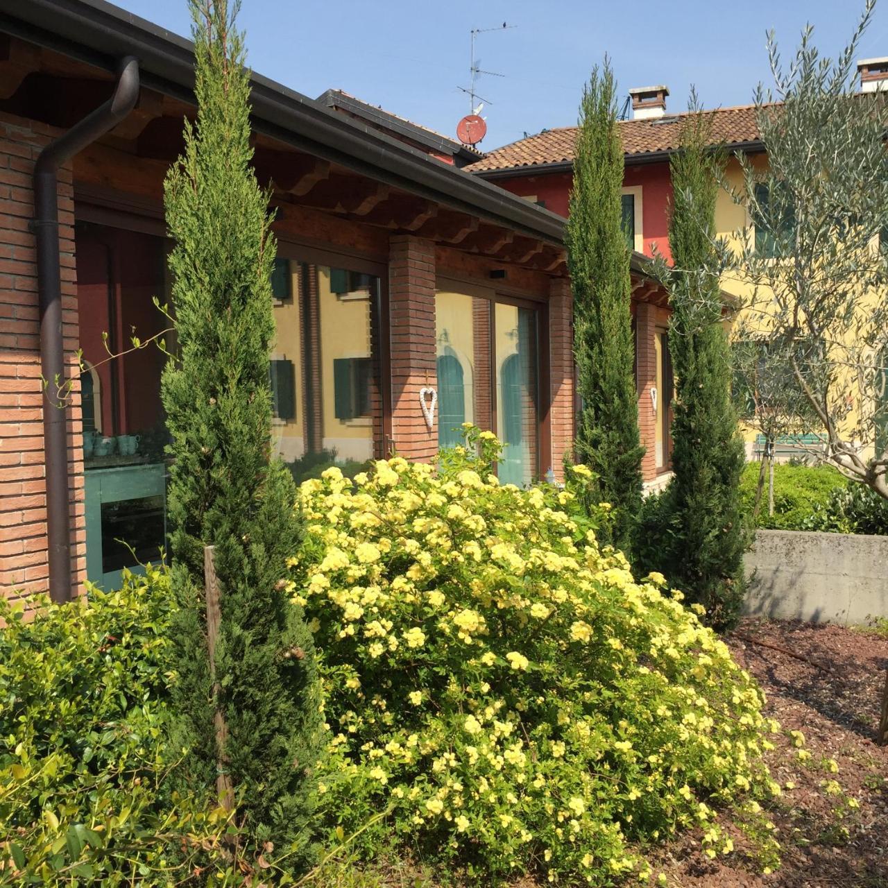 Relais Corte Mastella Bed & Breakfast Bussolengo Exterior photo